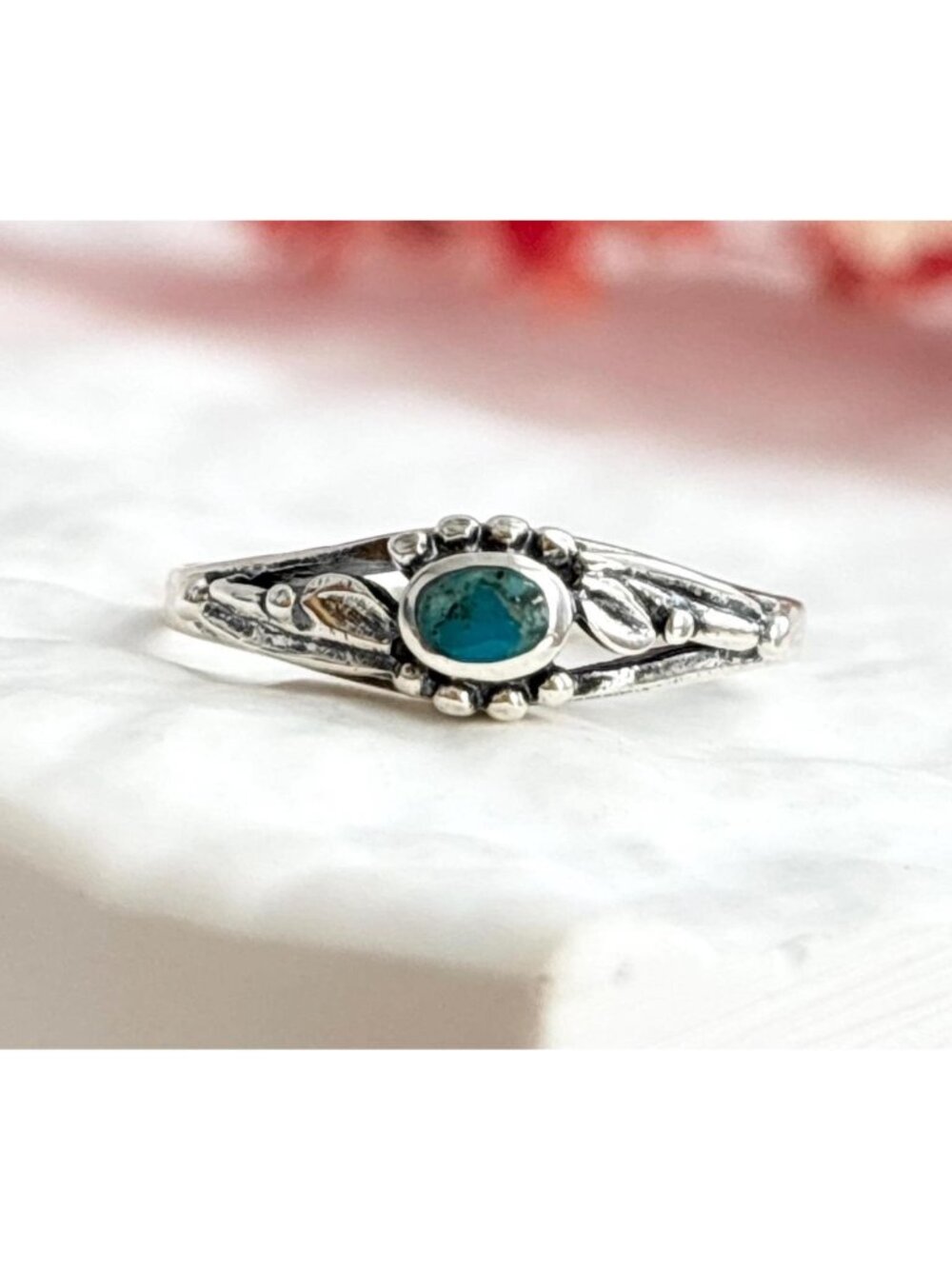 Turquoise Southwest Dainty Sterling Silver 925 Vintage Ring - sz 6